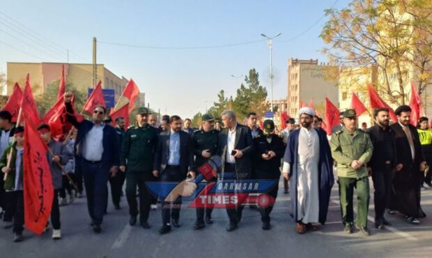 تجمع بزرگ بسیجیان گرمساری با عنوان « میثاق با ولایت» برگزار شد. تجمع بزرگ بسیجیان گرمساری با عنوان « میثاق با ولایت» برگزار شد.