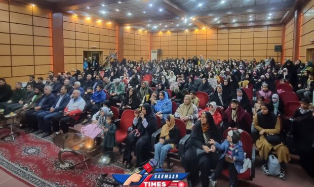 جشن بزرگ سالروز ولادت حضرت زهرا(س) جشن بزرگ سالروز ولادت حضرت زهرا(س)