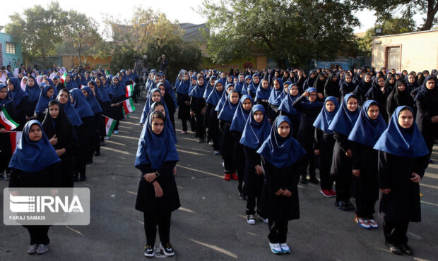 آموزش در مدرسه‌های استان سمنان دوشنبه حضوری است/ ایوانکی در وضعیت قرمز کیفیت هوا