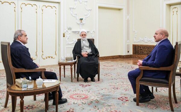 برگزاری نشست سران قوا با موضوع مدیریت بازار ارز برگزاری نشست سران قوا با موضوع مدیریت بازار ارز