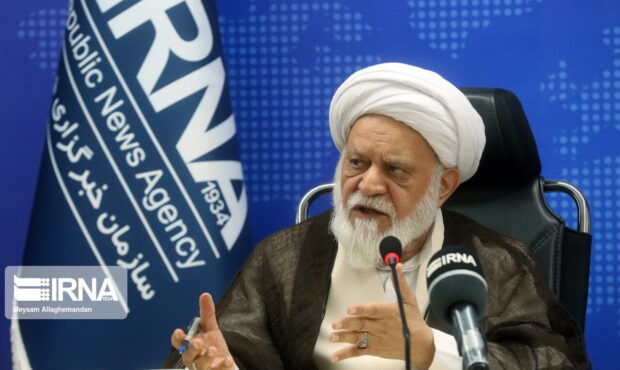 عضو مجمع تشخیص مصلحت: ظرفیتهای اقتصادی غیرفعال، گرهگشای مشکلات است عضو مجمع تشخیص مصلحت: ظرفیتهای اقتصادی غیرفعال، گرهگشای مشکلات است