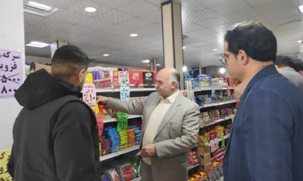 تامین کالاهای اساسی در سمنان با تشدید گشتهای بازرسی نظارت بر قیمتها تامین کالاهای اساسی در سمنان با تشدید گشتهای بازرسی نظارت بر قیمتها
