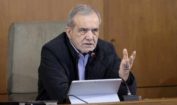 بازدید رئیسجمهور از حوزه ستادی وزارت نیرو بازدید رئیسجمهور از حوزه ستادی وزارت نیرو