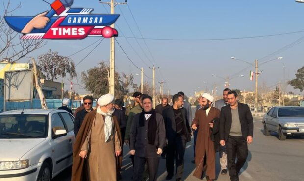 پیاده روی مسئولین ادارات ایوانکی پیاده روی مسئولین ادارات ایوانکی