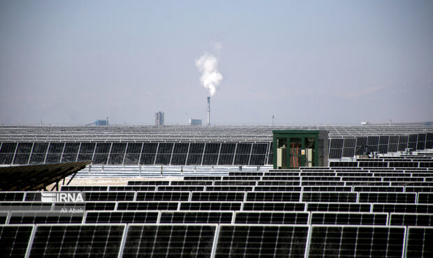 شناسایی چهار هزار هکتار زمین برای نیروگاه خورشیدی در سمنان با صدور مجوز تولید ۵۰۰ مگاوات شناسایی چهار هزار هکتار زمین برای نیروگاه خورشیدی در سمنان با صدور مجوز تولید ۵۰۰ مگاوات