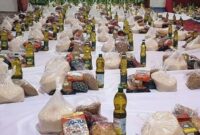 توزیع بسته معیشتی بین نیازمندان استان سمنان