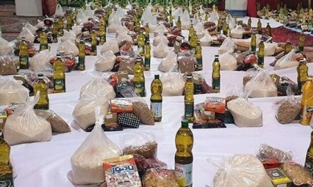 توزیع بسته معیشتی بین نیازمندان استان سمنان توزیع بسته معیشتی بین نیازمندان استان سمنان