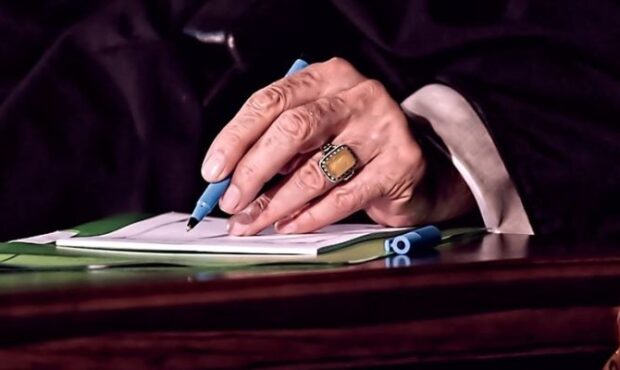 مکاتبات رهبری نقشه راه رهایی از سلطه