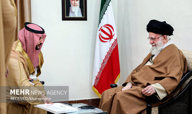 روایت «خالد بن سلمان»از دیدار با رهبر انقلاب روایت «خالد بن سلمان»از دیدار با رهبر انقلاب