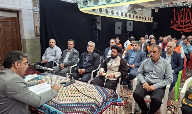 دیدار مدیران گرمسار با امام جمعه در هفته دولت