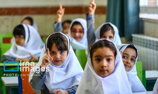 تاکید مدیر آموزش و پرورش سمنان بر ثبتنام کامل دانشآموزان سال تحصیلی جدید تاکید مدیر آموزش و پرورش سمنان بر ثبتنام کامل دانشآموزان سال تحصیلی جدید