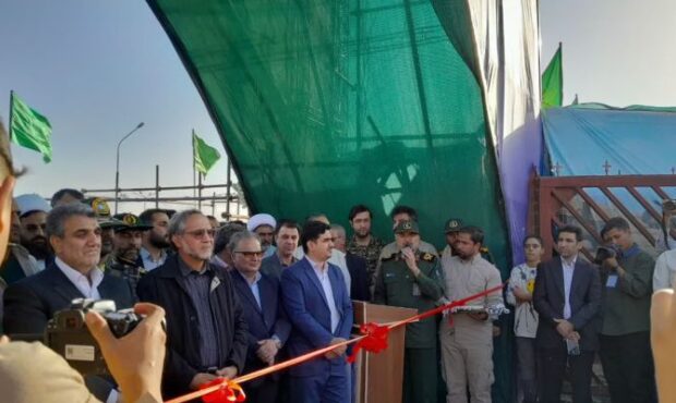 ۳ هزار پرچم سرخ بر قلههای ایمان سمنان ۳ هزار پرچم سرخ بر قلههای ایمان سمنان