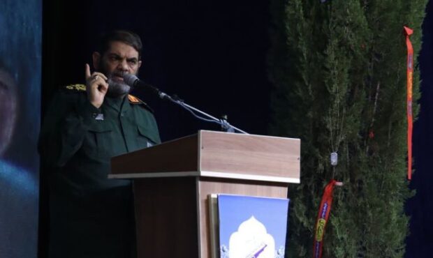 فرهنگ اهلبیت راهنمای مقاومت ملت ایران است فرهنگ اهلبیت راهنمای مقاومت ملت ایران است