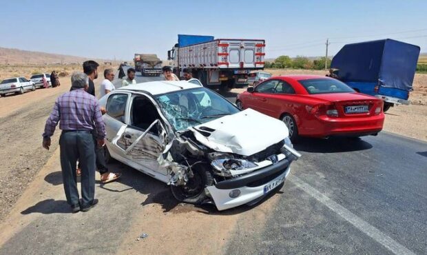 امدادرسانی به ۲۱ حادثه رانندگی در استان سمنان؛ ۵ نفر جان باختند