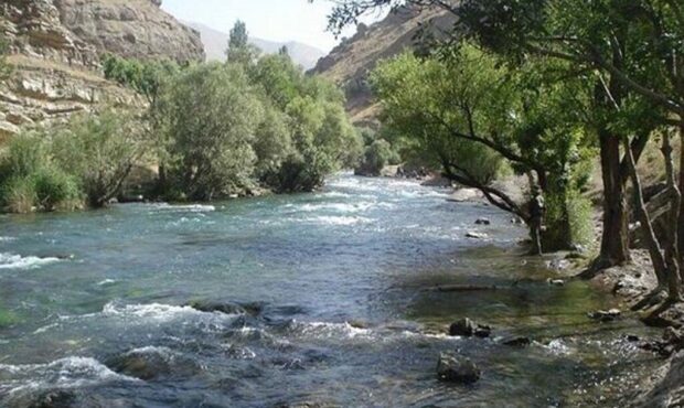 رهاسازی آب از سد نمرود برای کشت پاییزه در گرمسار و آرادان آغاز شد رهاسازی آب از سد نمرود برای کشت پاییزه در گرمسار و آرادان آغاز شد