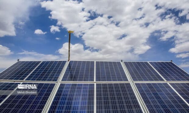 فرش قرمز توسعه انرژی خورشیدی در گرمسار فرش قرمز توسعه انرژی خورشیدی در گرمسار