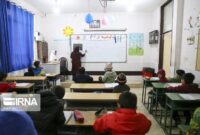 مدارس هیات امنایی الگویی برای مردمی‌سازی نظام آموزشی است