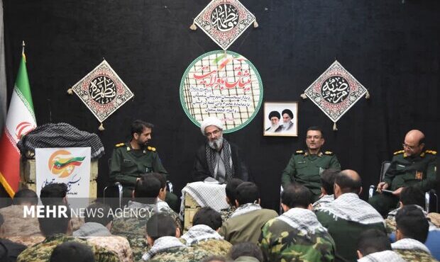 «بسیجیان» دانش مبارزه با دشمن و تسلط بر امور دفاعی را فرابگیرند «بسیجیان» دانش مبارزه با دشمن و تسلط بر امور دفاعی را فرابگیرند