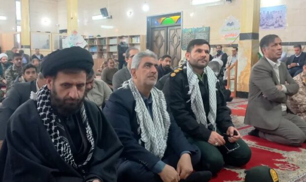 فرماندار گرمسار: «بسیج» نماد همبستگی ملی و رمز اقتدار کشور است فرماندار گرمسار: «بسیج» نماد همبستگی ملی و رمز اقتدار کشور است