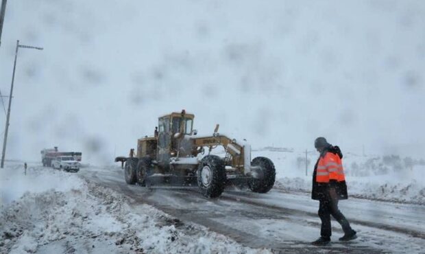تداوم تردد ایمن در سمنان با برفروبی 1480 کیلومتر راه تداوم تردد ایمن در سمنان با برفروبی 1480 کیلومتر راه