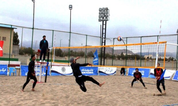 پارس جنوبی عسلویه و پیکان بندر دیر به فینال هفته سوم لیگ برتر والیبال ساحلی صعود کردند پارس جنوبی عسلویه و پیکان بندر دیر به فینال هفته سوم لیگ برتر والیبال ساحلی صعود کردند