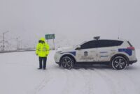 انسداد ۳ محور مواصلاتی استان سمنان؛ جادهها برفی است انسداد ۳ محور مواصلاتی استان سمنان؛ جادهها برفی است