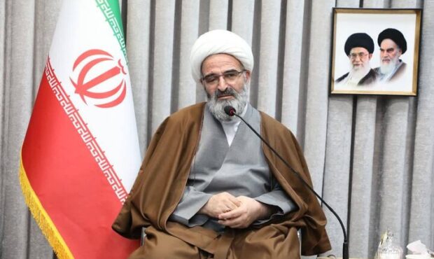 حضور «مسئولانه و امید آفرین» مردم سمنان در راهپیمایی ۲۲ بهمن حضور «مسئولانه و امید آفرین» مردم سمنان در راهپیمایی ۲۲ بهمن