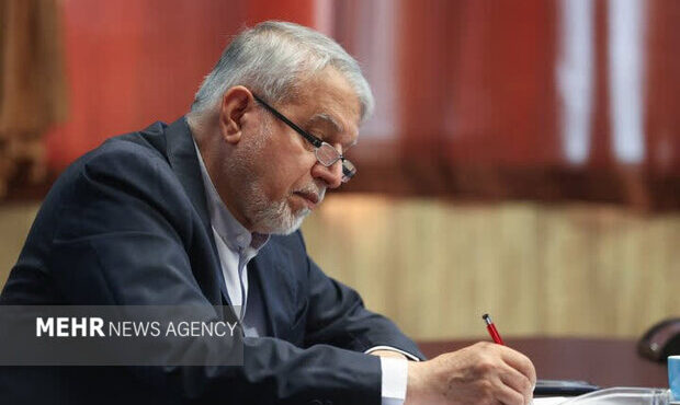 وزیر میراثفرهنگی: «بایزید و خرقانی» محور توسعه گردشگری عرفانی میشوند وزیر میراثفرهنگی: «بایزید و خرقانی» محور توسعه گردشگری عرفانی میشوند