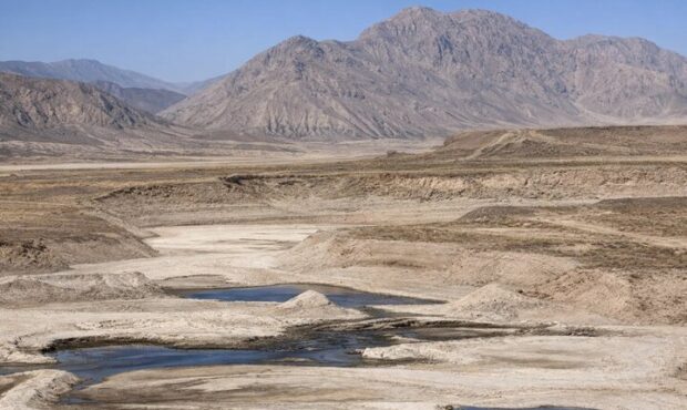 «تغییرات اقلیمی» چالش بزرگ عرصههای طبیعی استان سمنان «تغییرات اقلیمی» چالش بزرگ عرصههای طبیعی استان سمنان