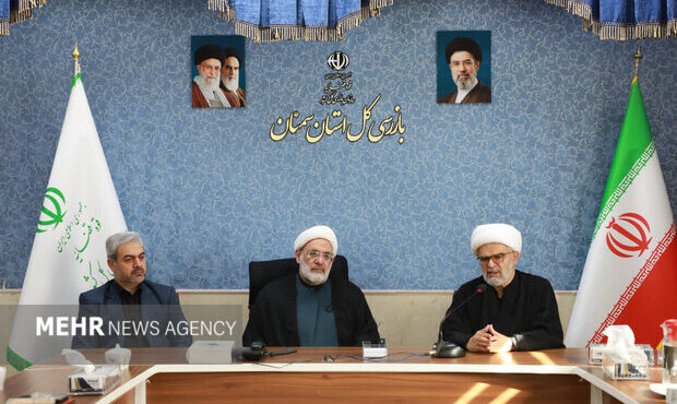 هشدار رئیسدادگستری استان سمنان درباره «گلوگاههای فساد» هشدار رئیسدادگستری استان سمنان درباره «گلوگاههای فساد»
