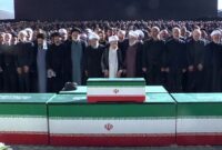 مردم نماز وداع را حماسی اقامه کردند مردم نماز وداع را حماسی اقامه کردند