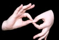 مطالبه جامعه ناشنوایان؛ آموزش زبان اشاره