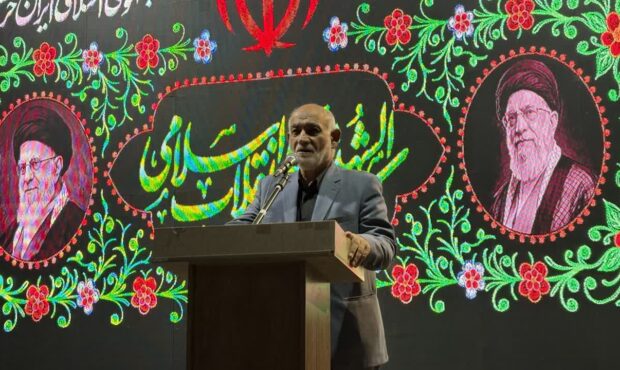ایمان و استقامت، رمز اقتدار ملت ایران است ایمان و استقامت، رمز اقتدار ملت ایران است